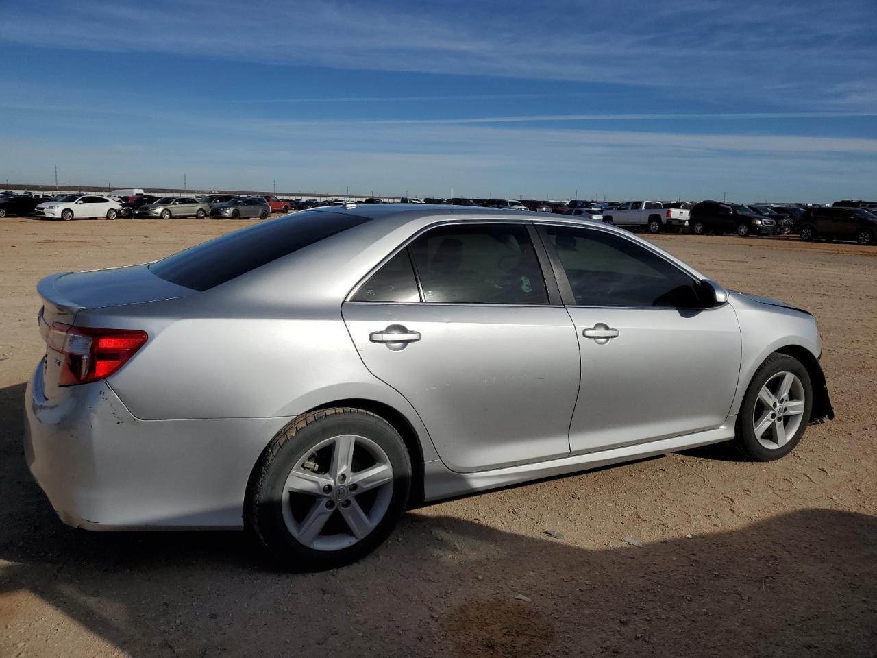 2012 TOYOTA CAMRY BASE - Фото 3