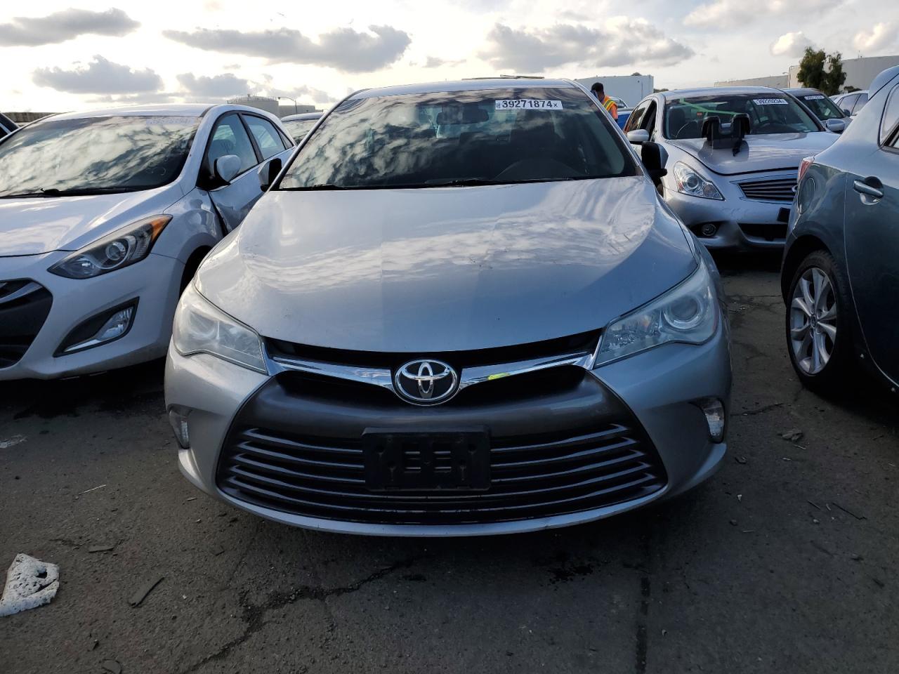 2016 TOYOTA CAMRY LE - Фото 5