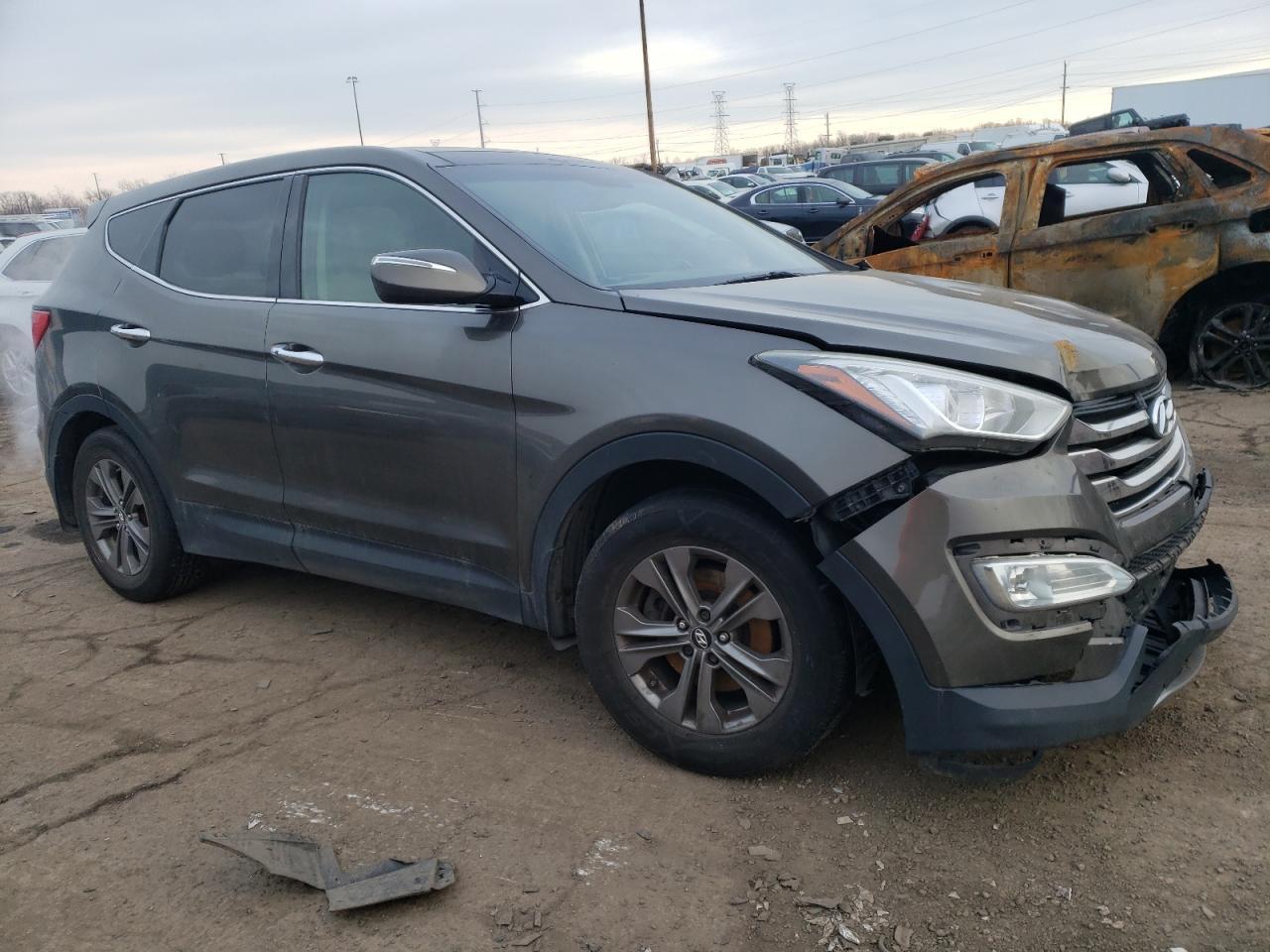 2013 HYUNDAI SANTA FE S - Image 4