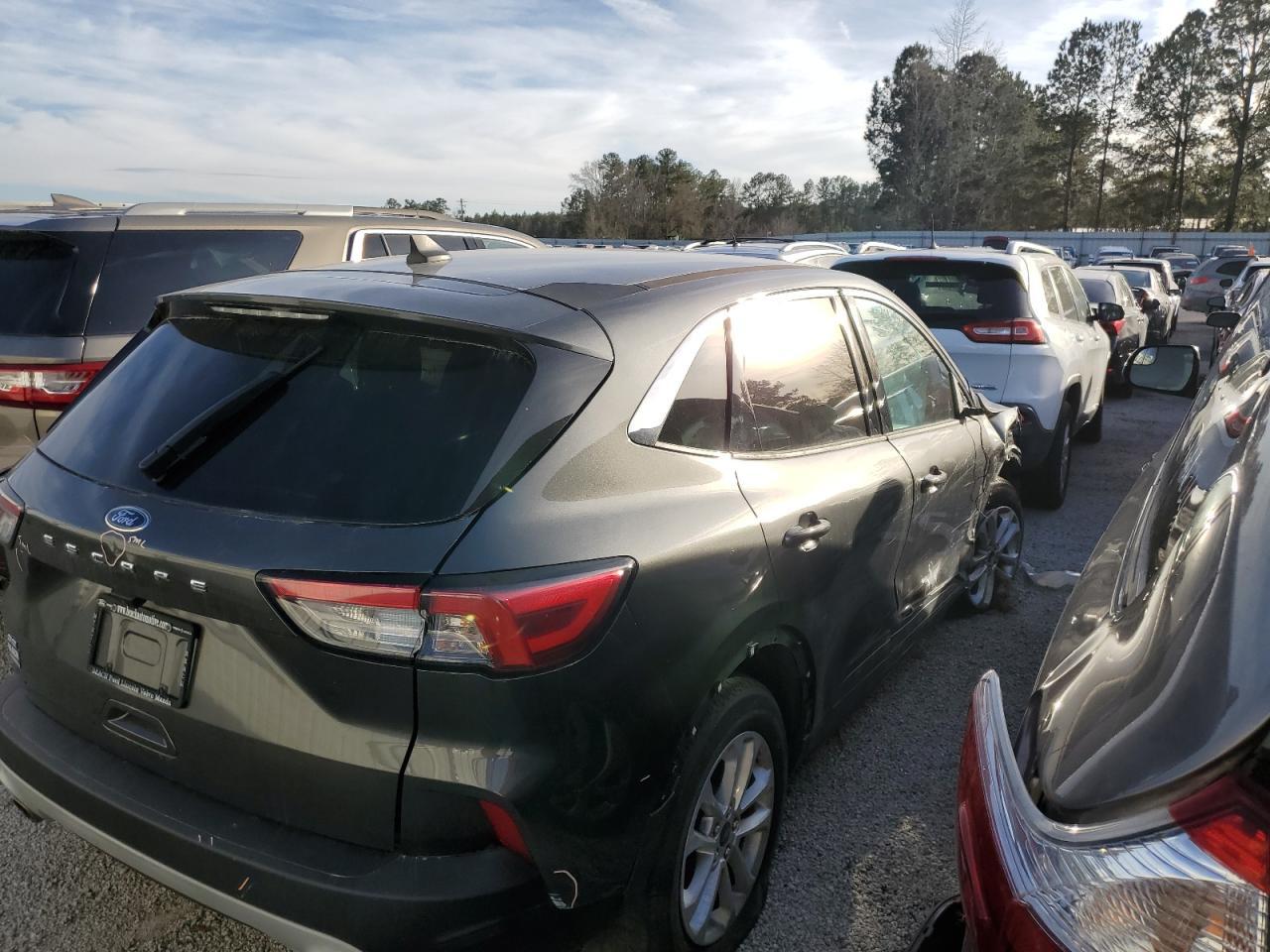 2020 FORD ESCAPE SE - Image 3