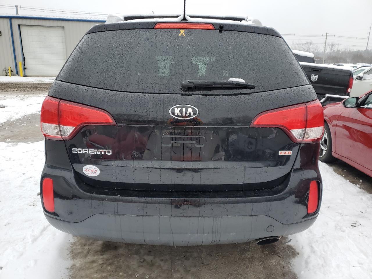 2015 KIA SORENTO LX - Image 6