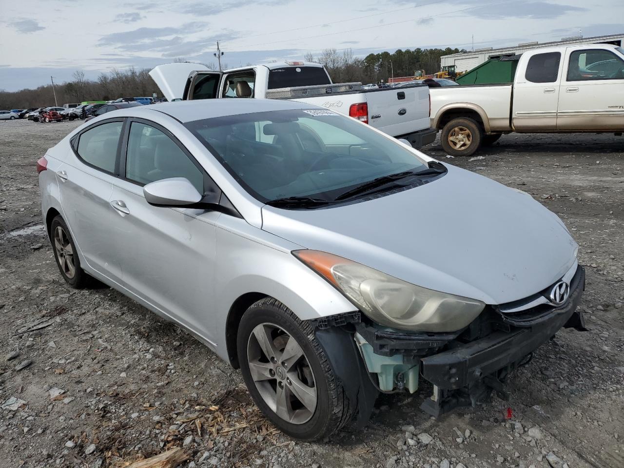 2013 HYUNDAI ELANTRA GL - Image 4