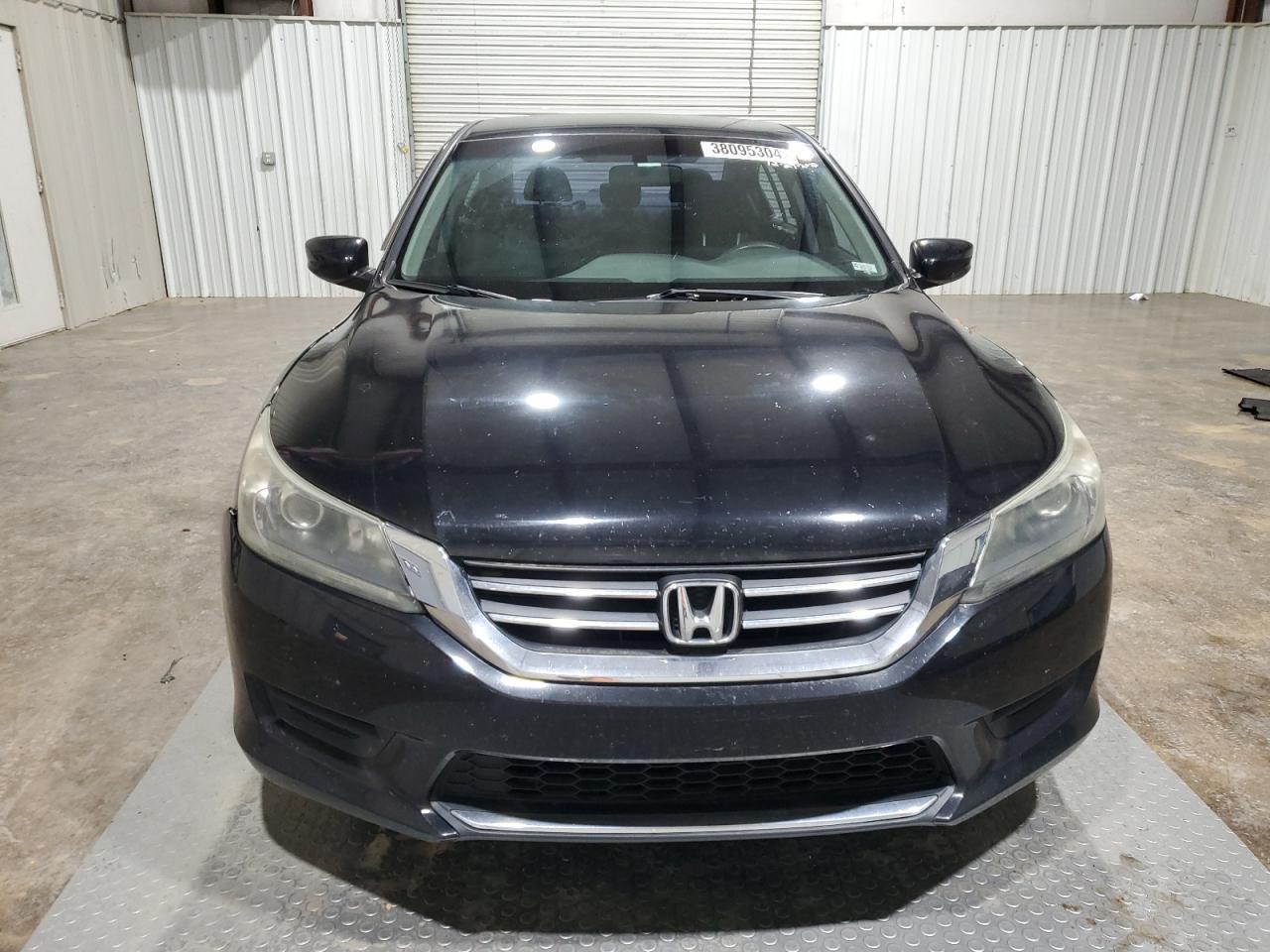 2014 HONDA ACCORD LX - Image 5
