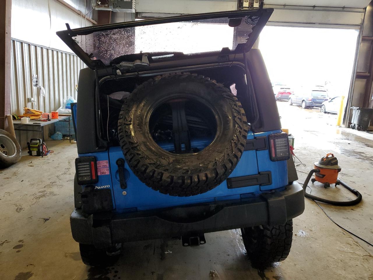 2015 JEEP WRANGLER U - Фото 6