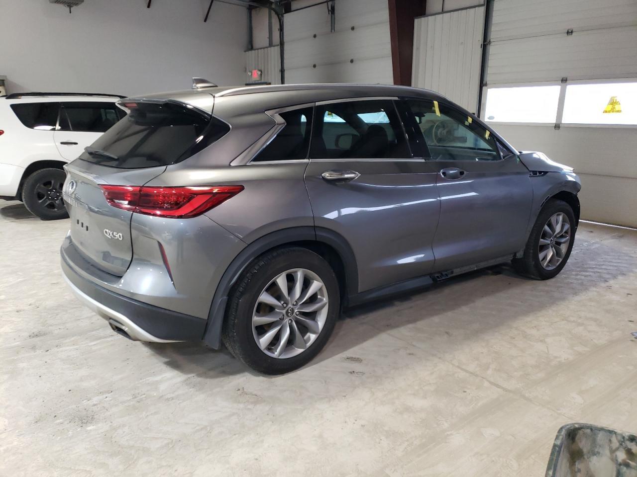 2019 INFINITI QX50 ESSEN - Фото 3