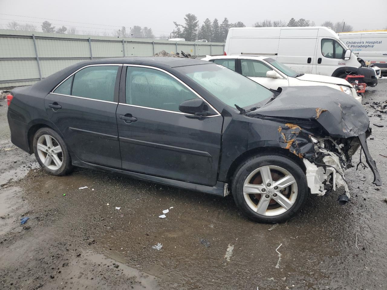 2013 TOYOTA CAMRY L - Фото 4
