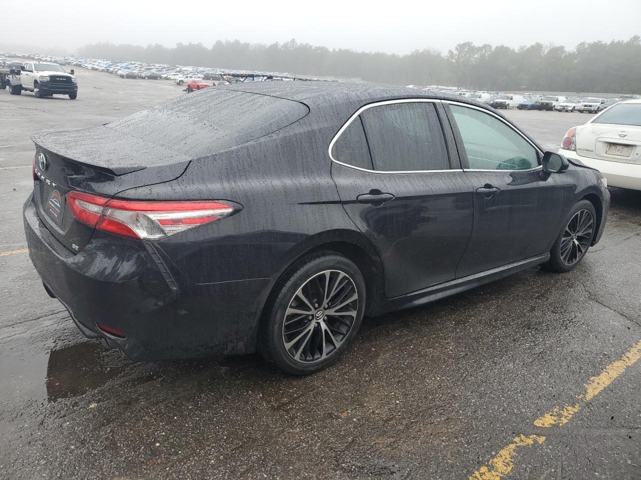 2018 TOYOTA CAMRY L - Image 3
