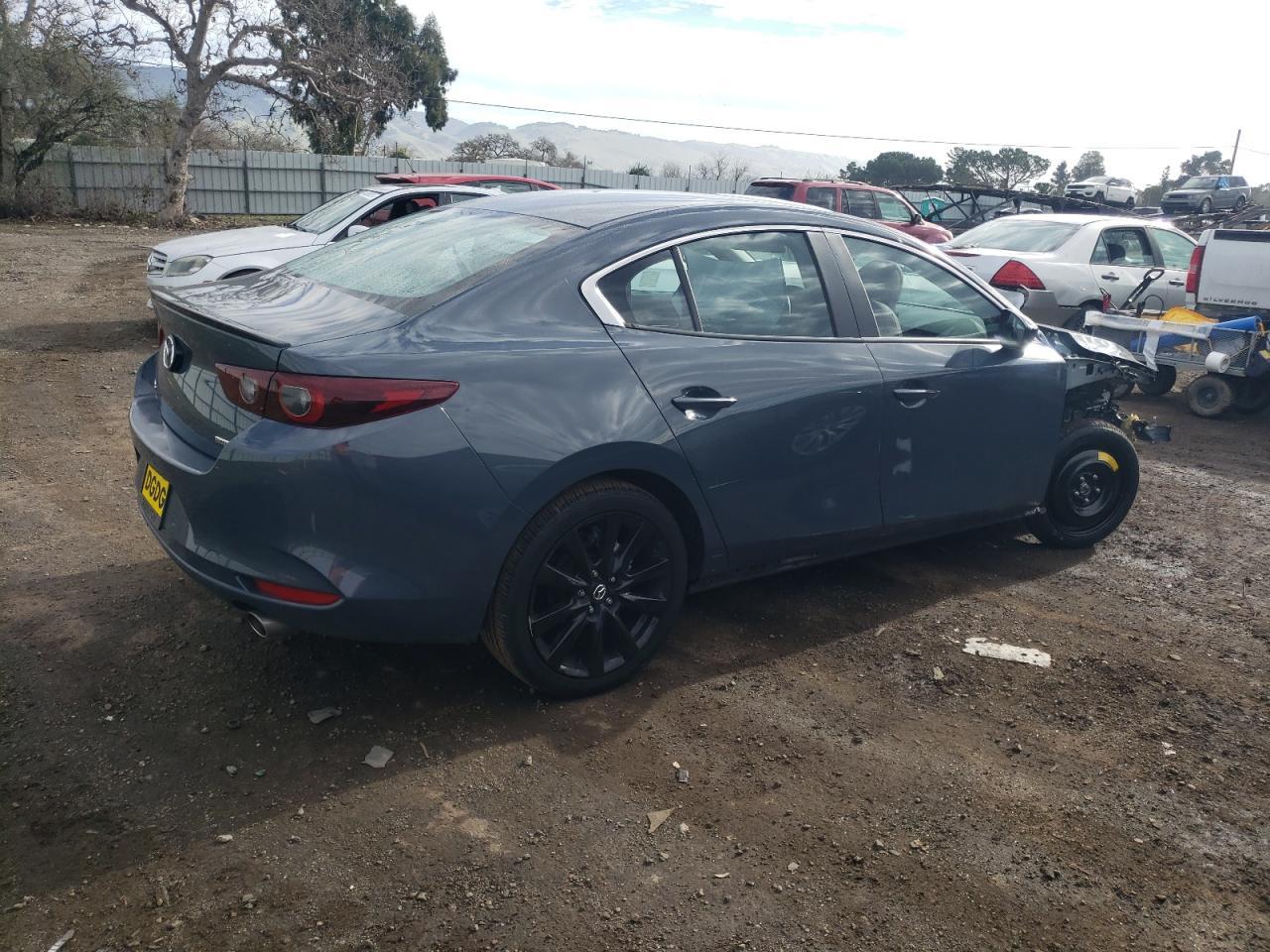 2023 MAZDA 3 PREFERRE - Фото 3
