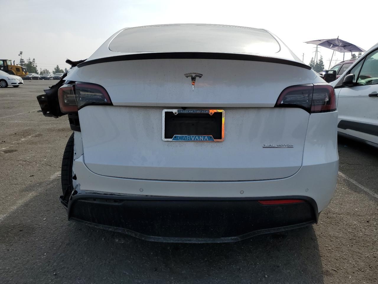 2022 TESLA MODEL Y - Фото 6