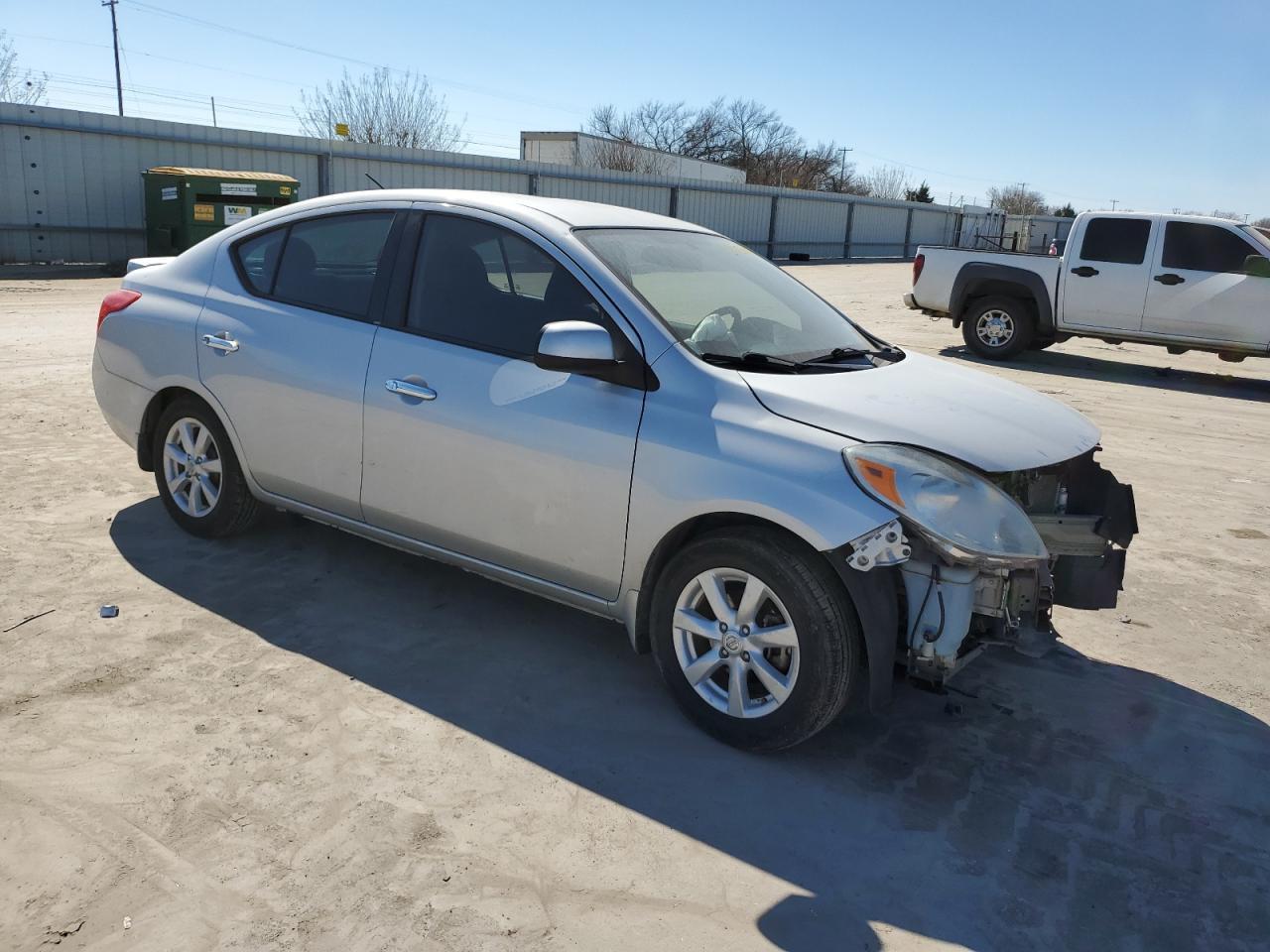 2014 NISSAN VERSA S - Фото 4