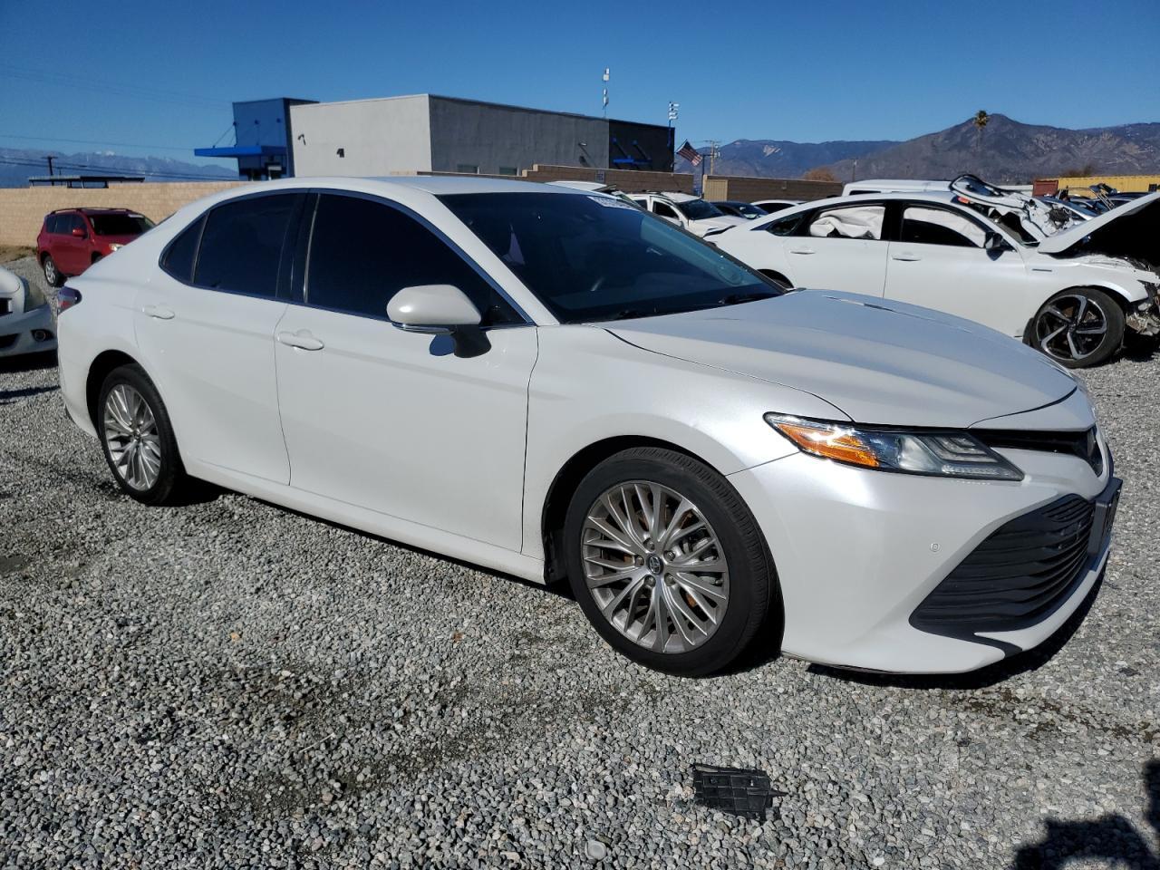 2018 TOYOTA CAMRY L - Image 4