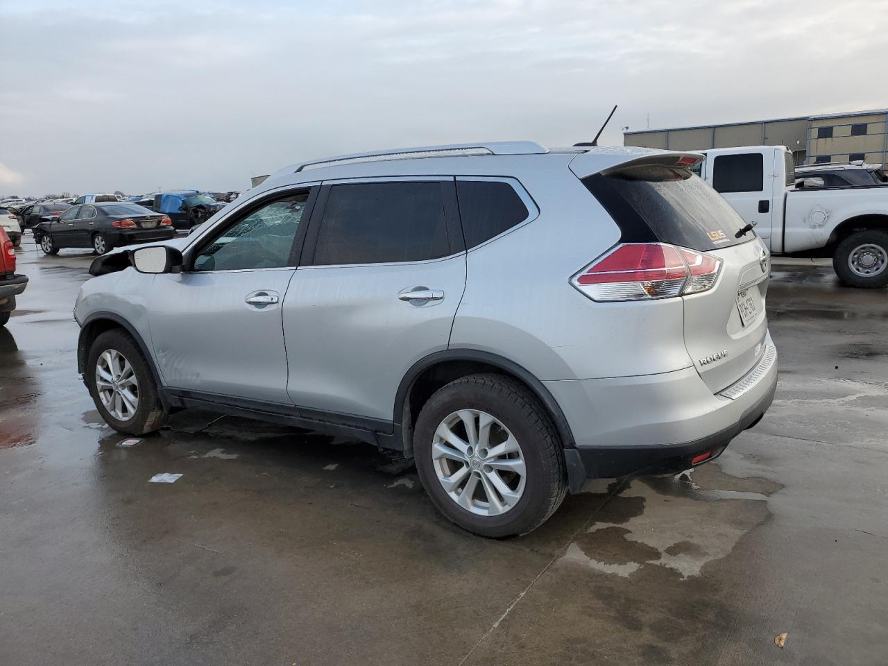 2015 NISSAN ROGUE S - Image 2