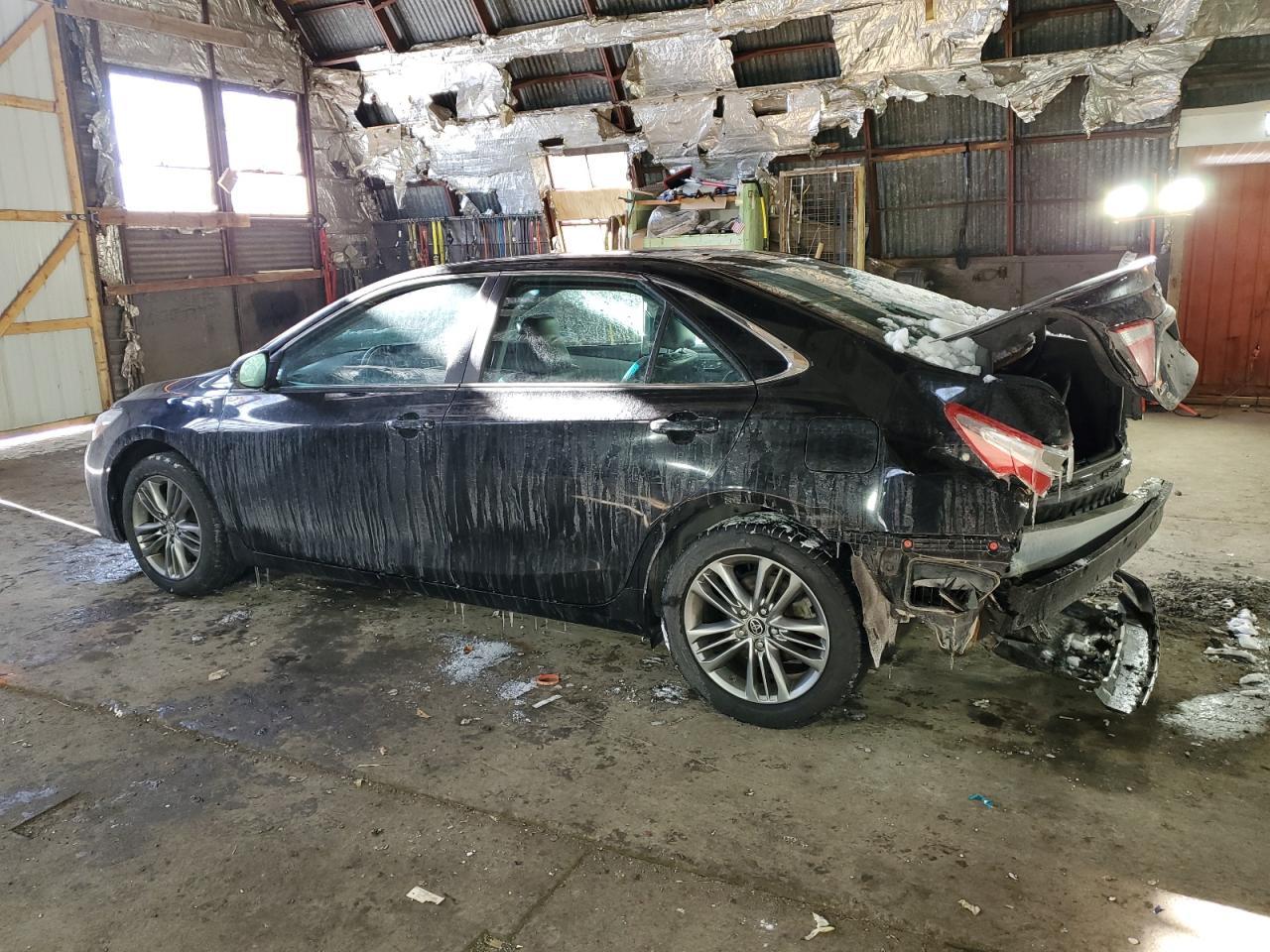 2015 TOYOTA CAMRY LE - Фото 2
