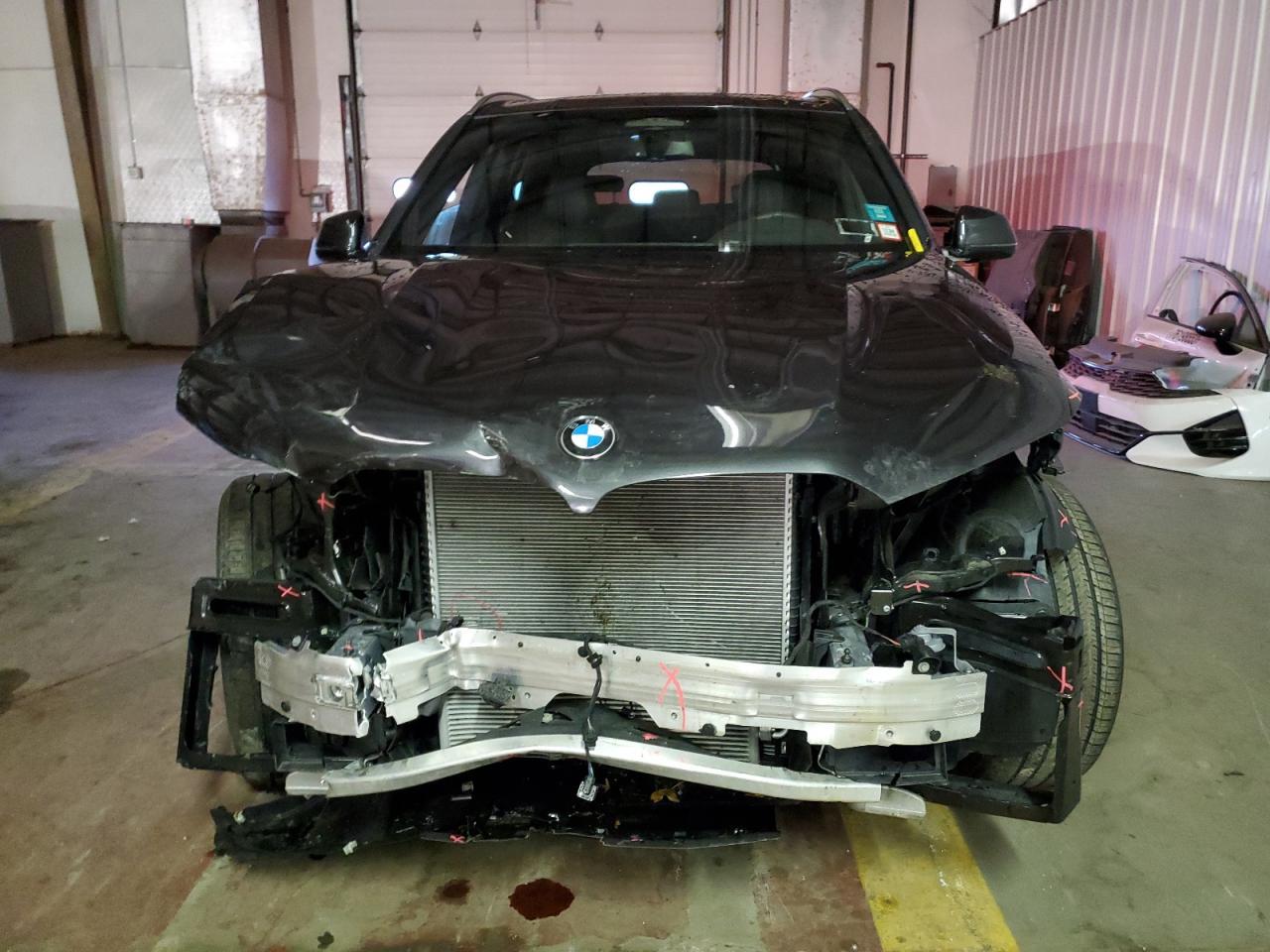 2023 BMW X5 XDRIVE4 - Image 5