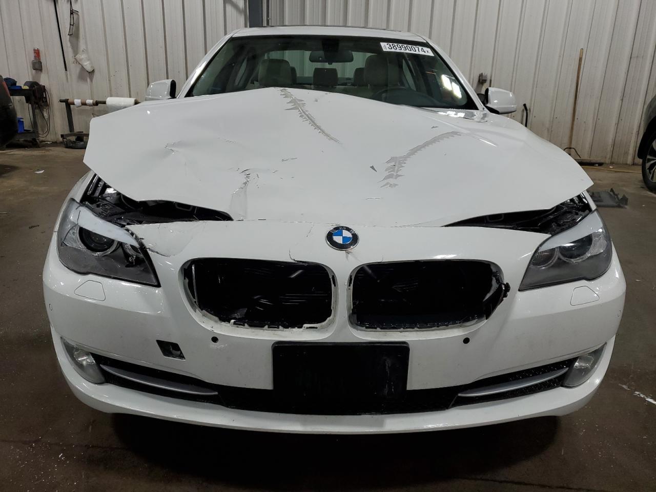 2013 BMW 528 XI - Image 5