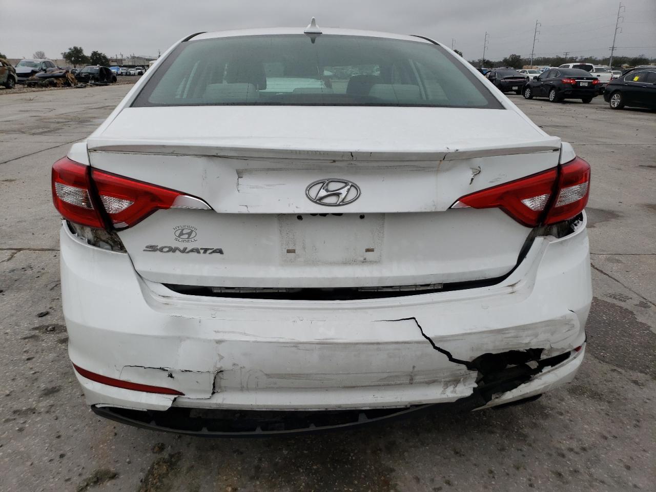2017 HYUNDAI SONATA SE - Фото 6