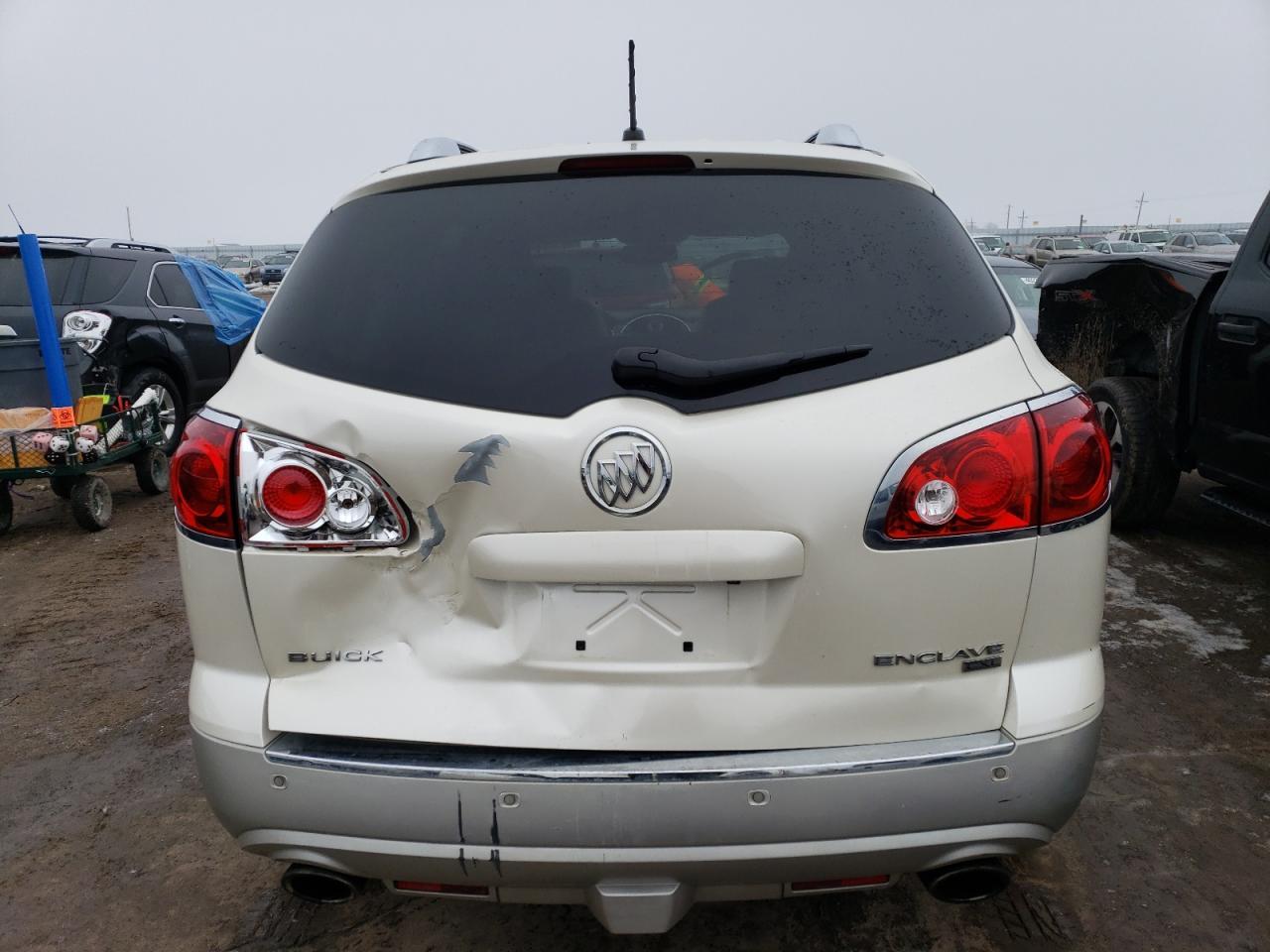 2011 BUICK ENCLAVE CX - Image 6