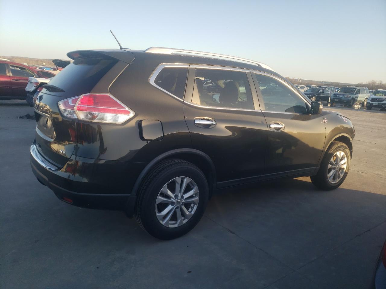 2015 NISSAN ROGUE S - Фото 3