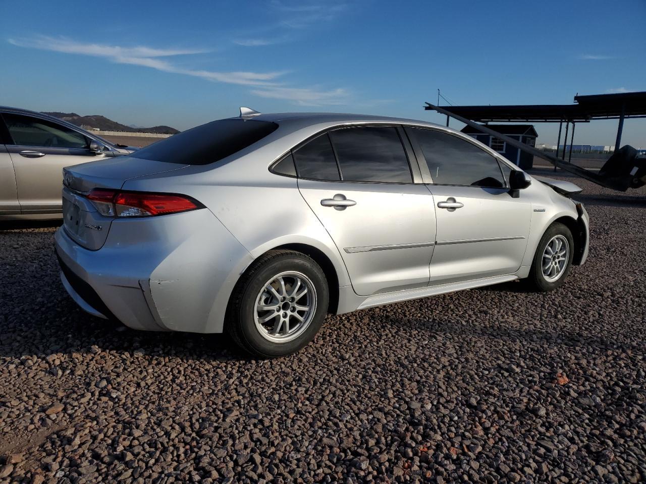 2021 TOYOTA COROLLA LE - Image 3