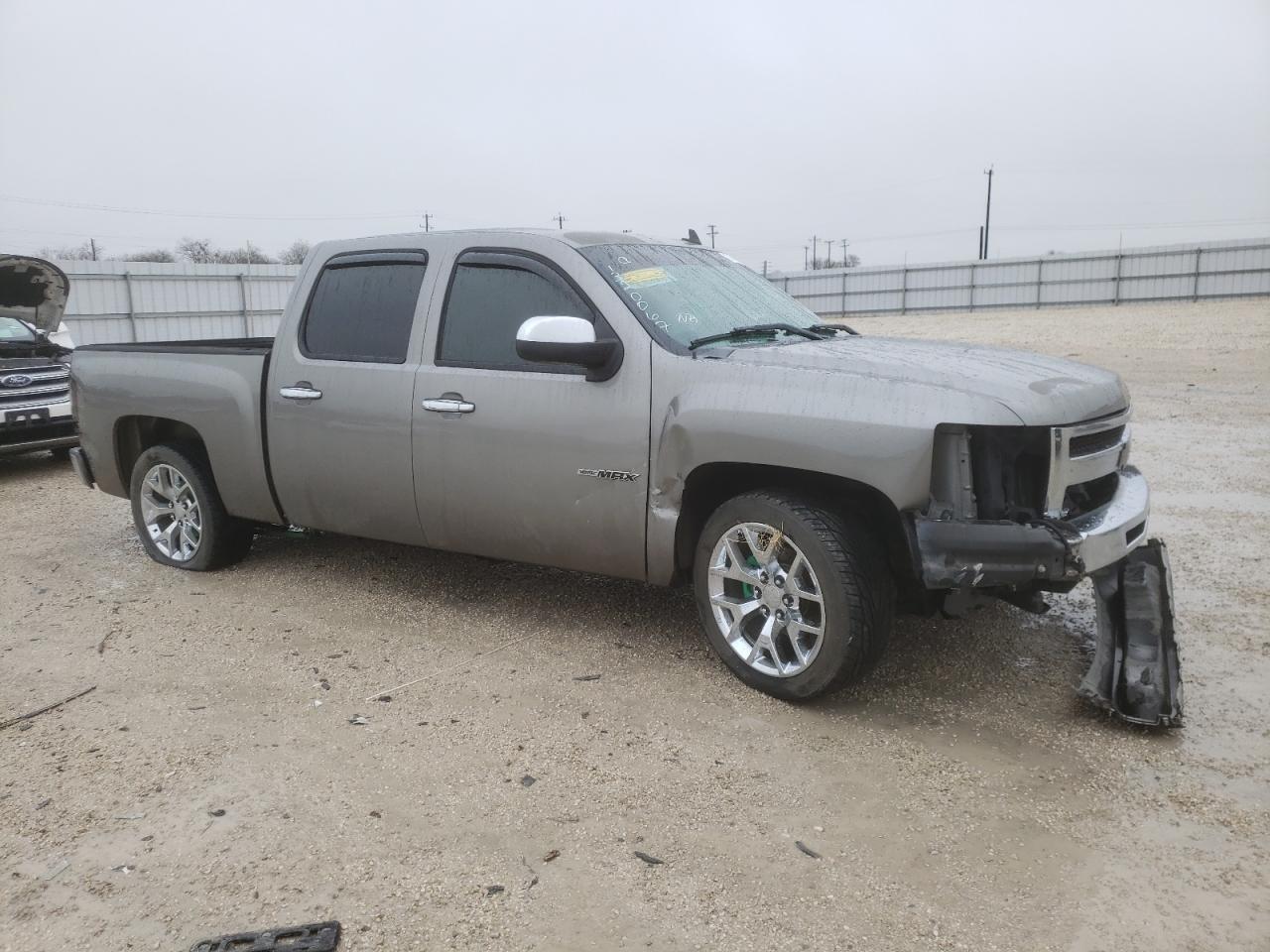 2013 CHEVROLET SILVERADO - Image 4