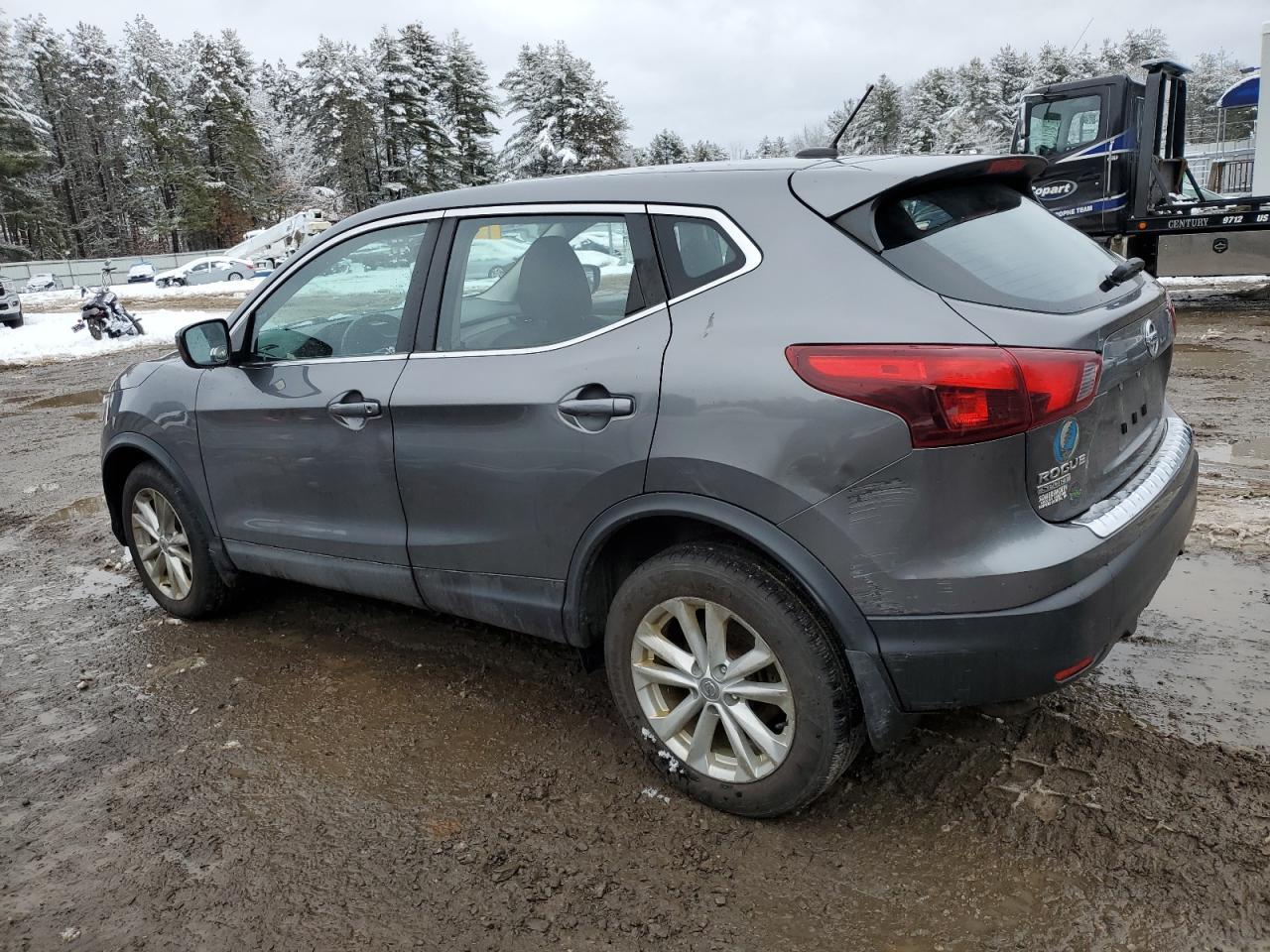 2017 NISSAN ROGUE SPOR - Image 2