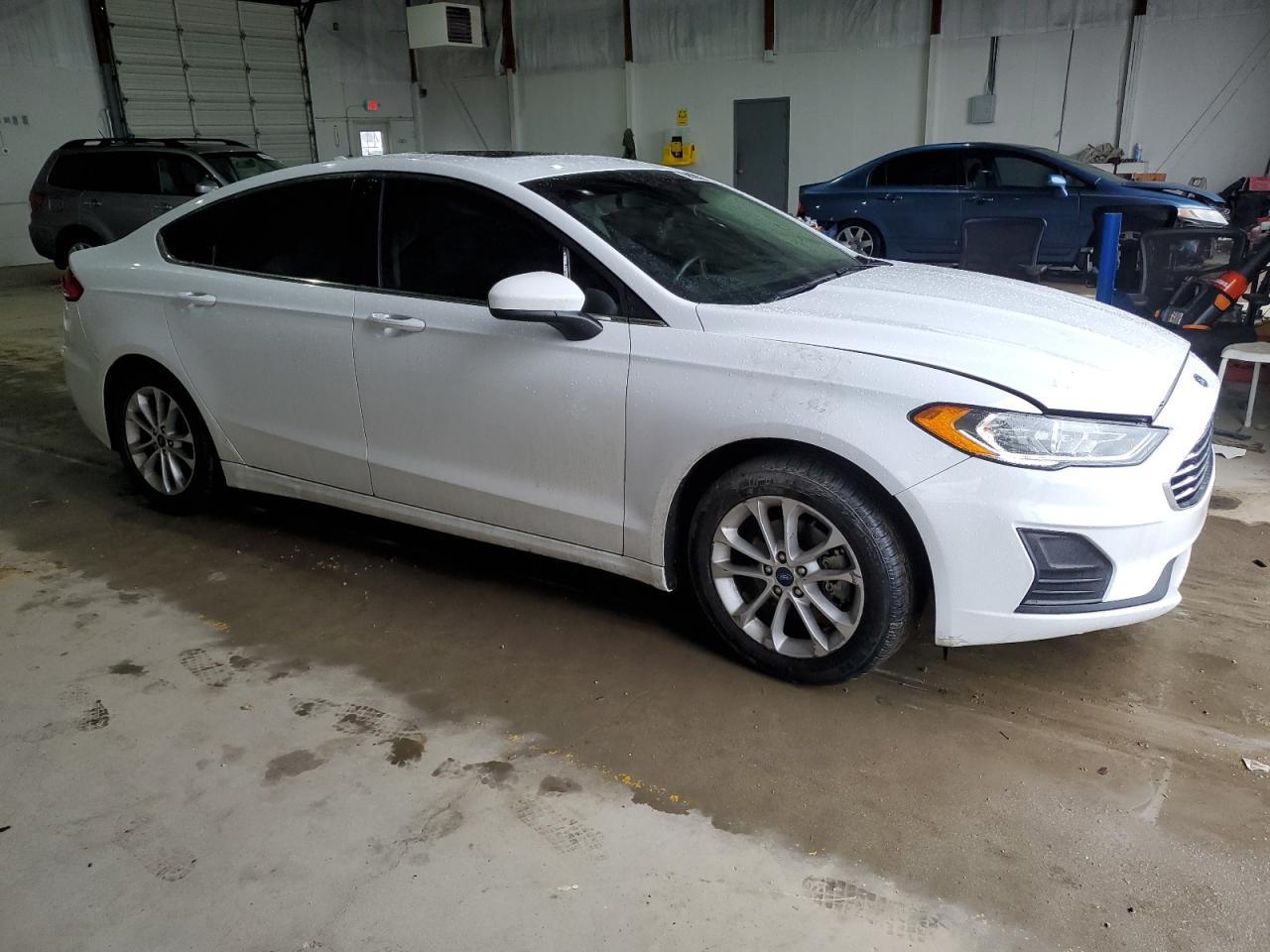2020 FORD FUSION SE - Фото 4