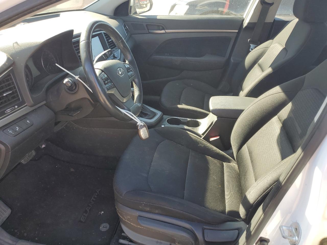2018 HYUNDAI ELANTRA SE - Image 7