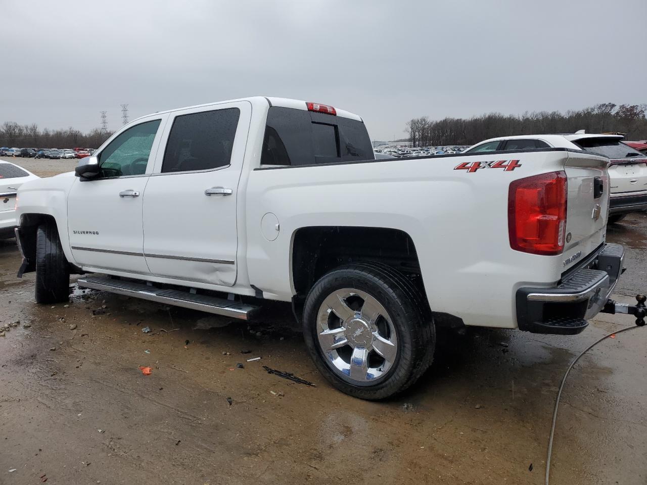 2018 CHEVROLET SILVERADO - Image 2