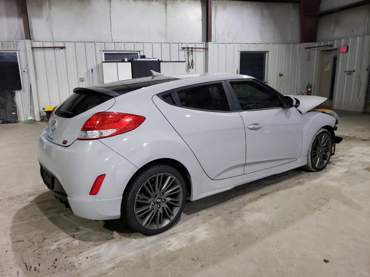 2013 HYUNDAI VELOSTER - Фото 3