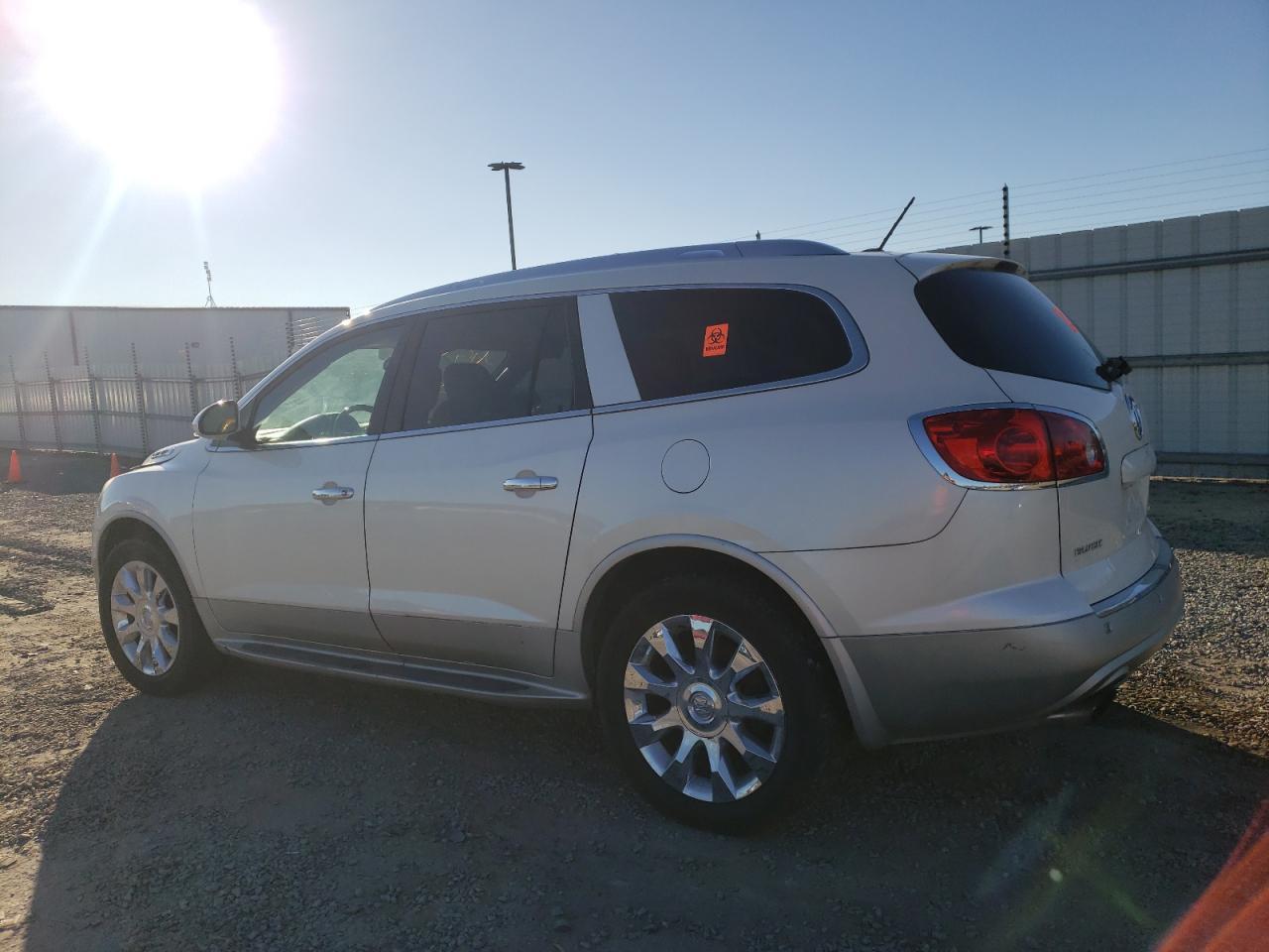 2011 BUICK ENCLAVE CX - Image 2