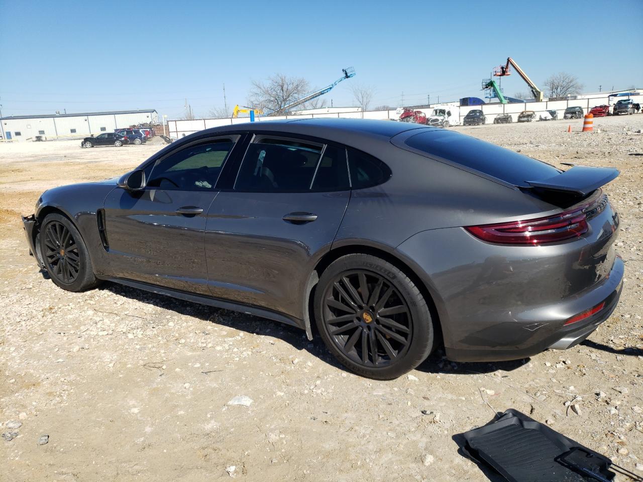 2018 PORSCHE PANAMERA 4 - Фото 2