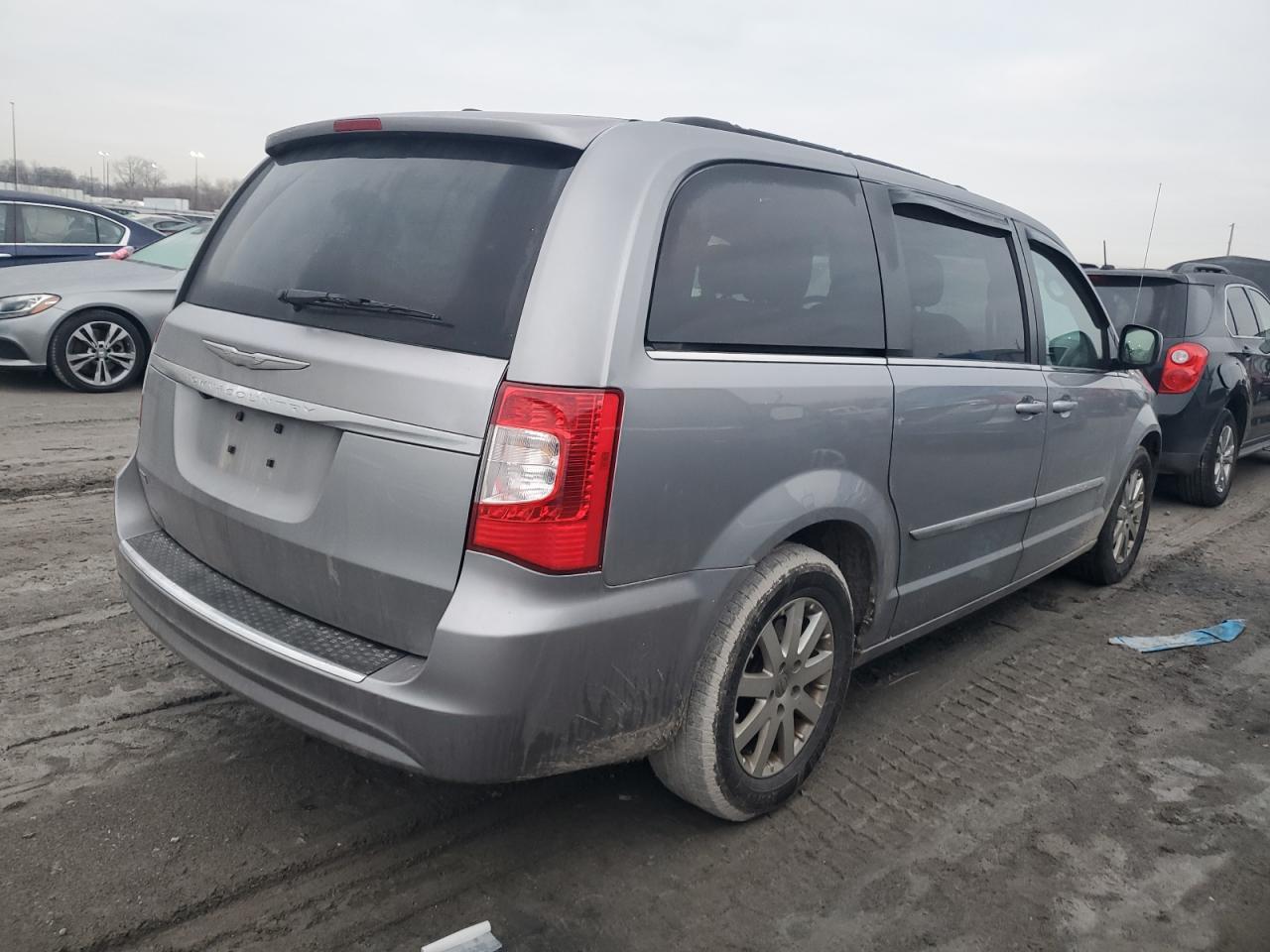 2014 CHRYSLER TOWN & COU - Фото 3