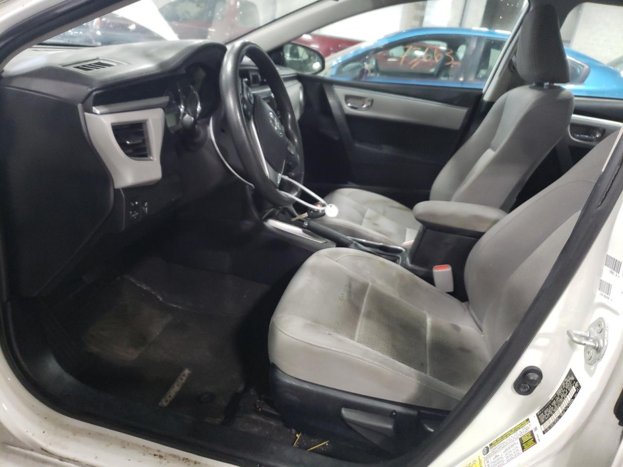 2015 TOYOTA COROLLA L - Фото 7