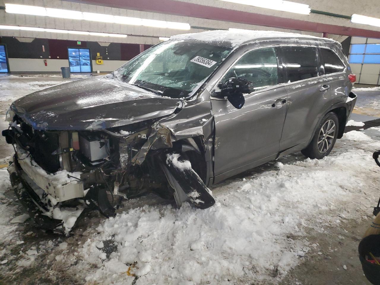 2018 TOYOTA HIGHLANDER