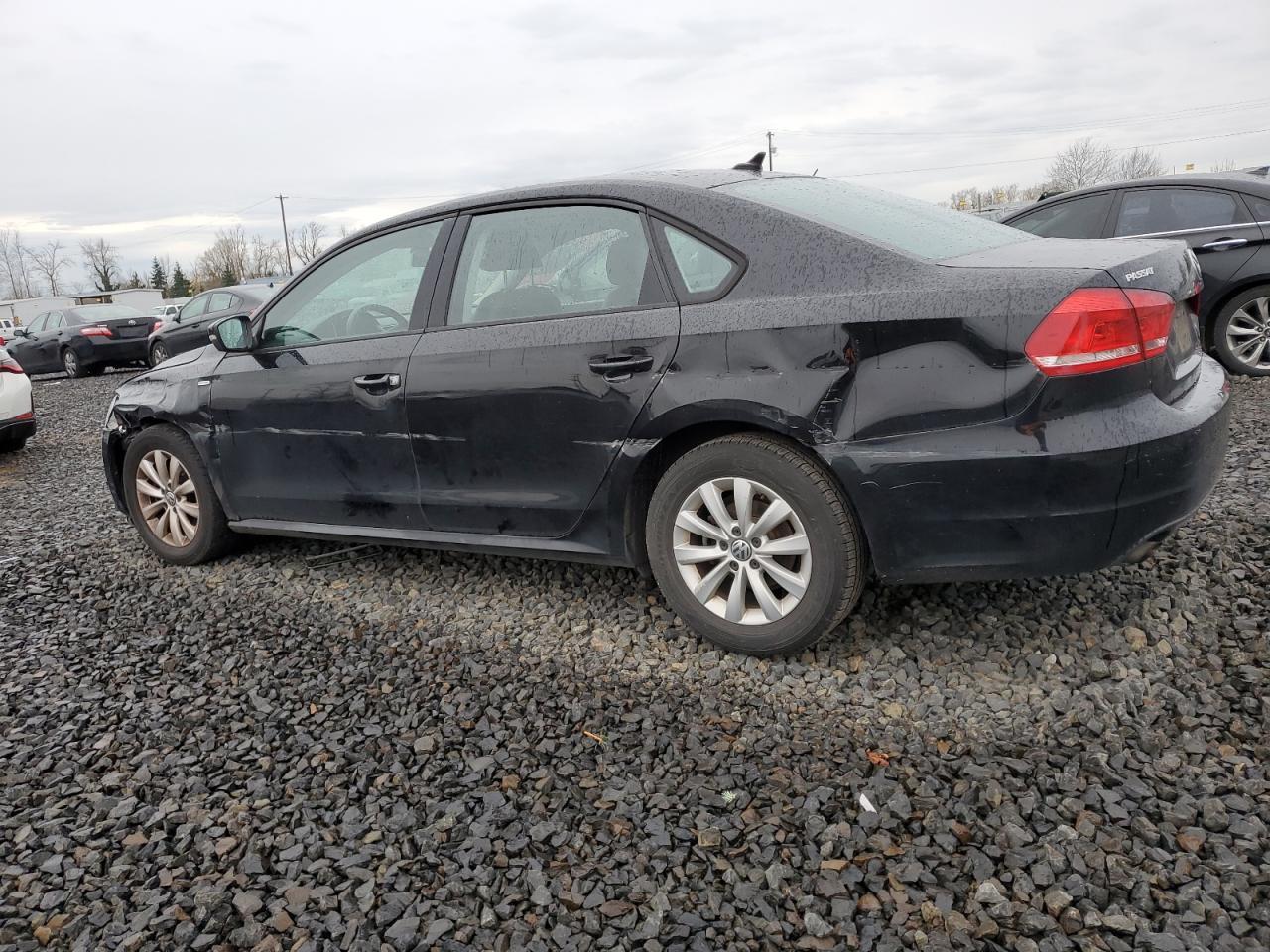 2015 VOLKSWAGEN PASSAT S - Фото 2