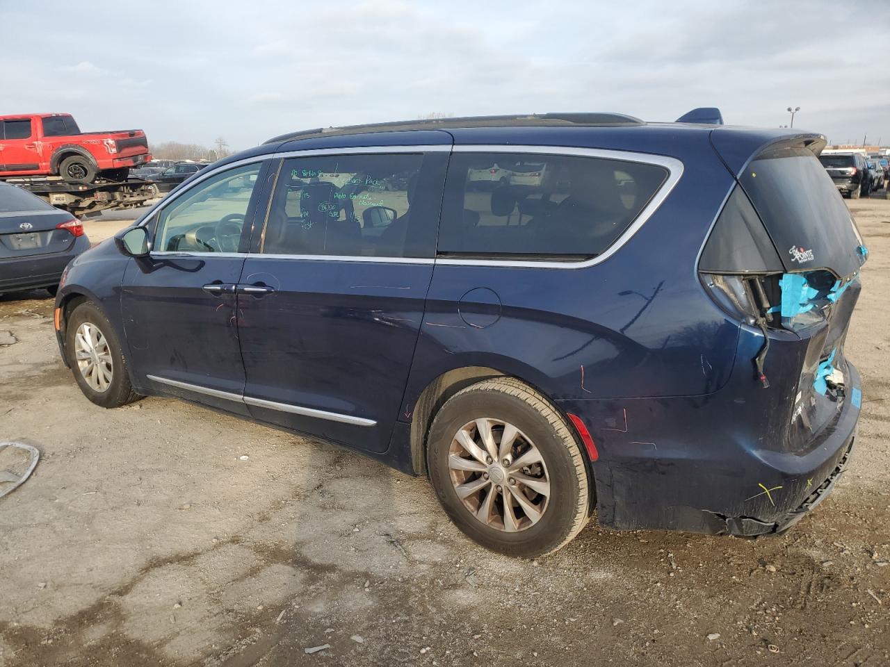 2017 CHRYSLER PACIFICA T - Image 2