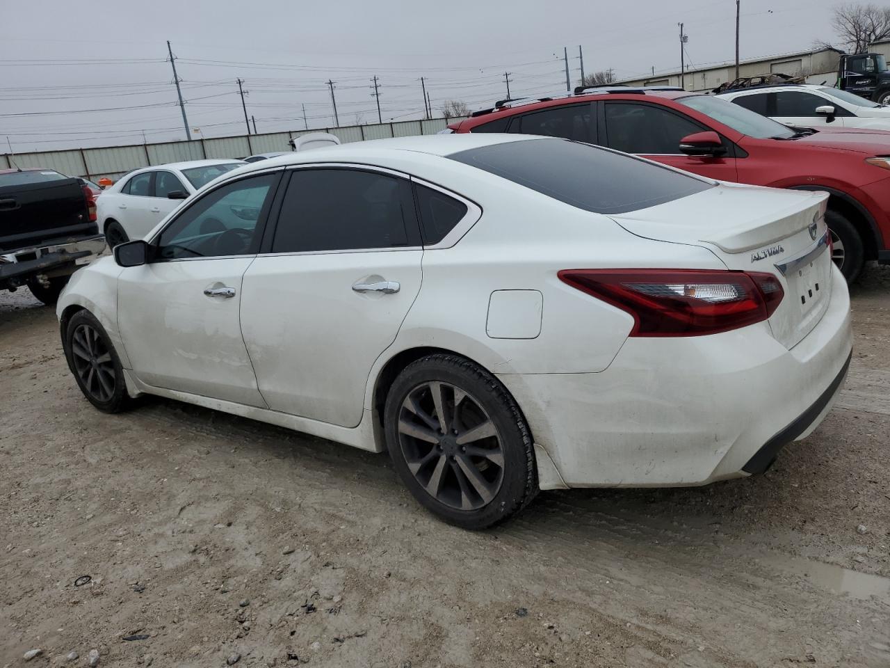 2017 NISSAN ALTIMA 2.5 - Фото 2