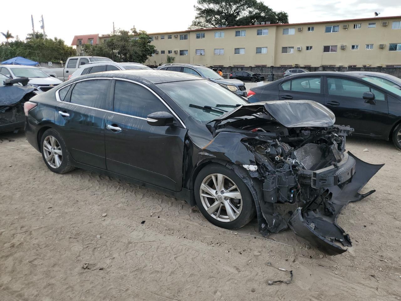 2015 NISSAN ALTIMA 2.5 - Фото 4