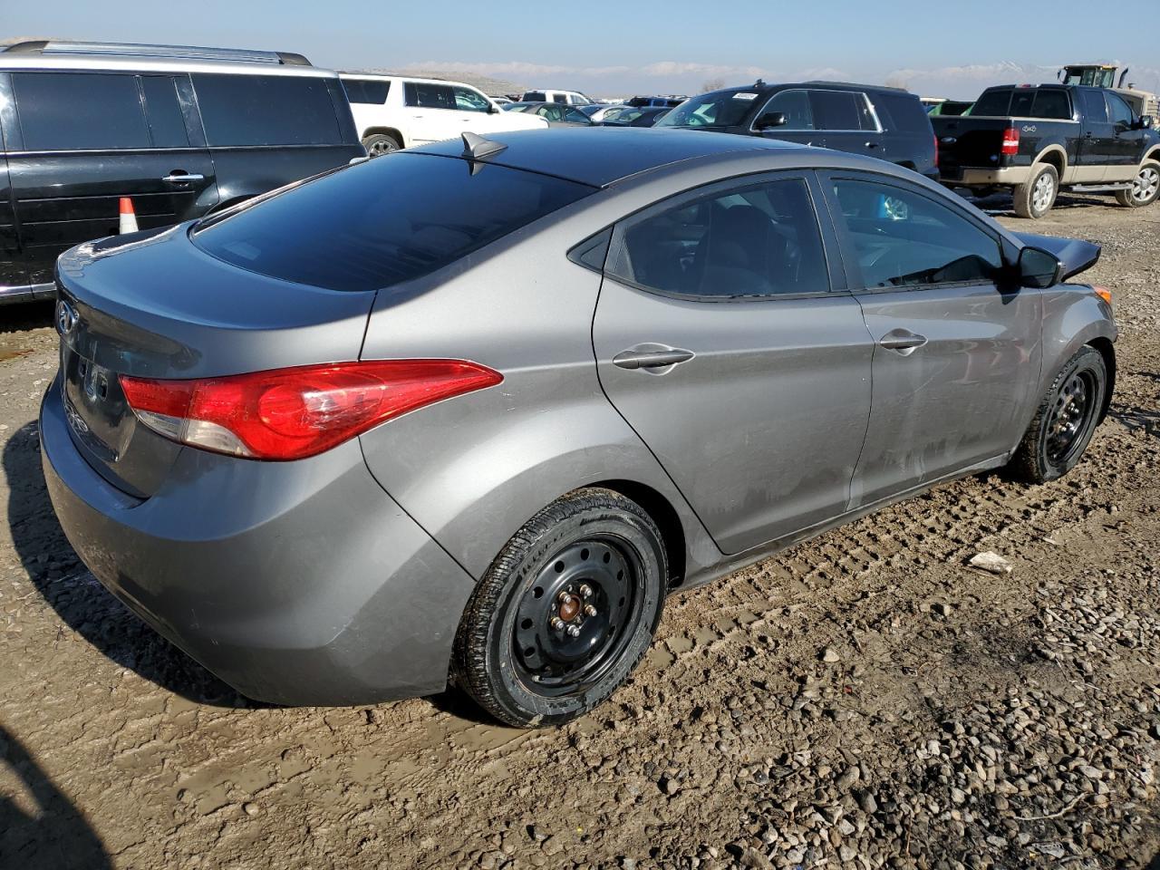 2013 HYUNDAI ELANTRA GL - Image 3