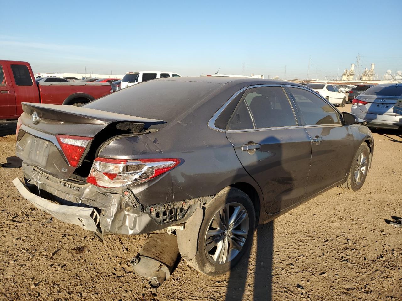 2017 TOYOTA CAMRY LE - Image 3