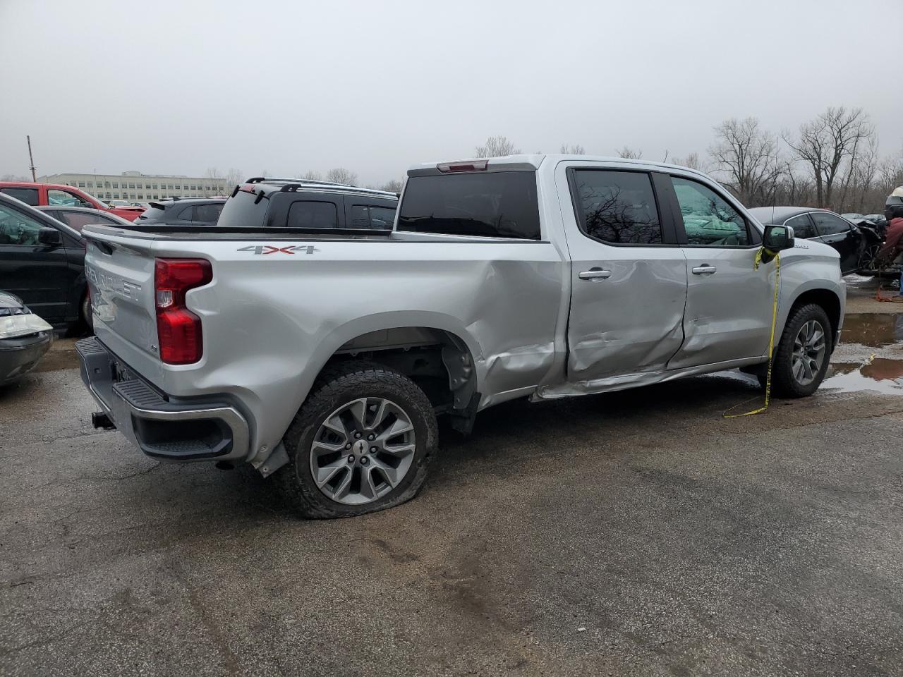 2021 CHEVROLET SILVERADO - Image 3