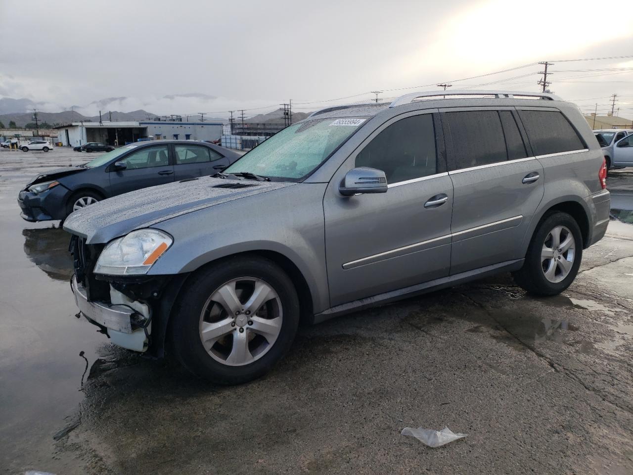 2011 MERCEDES-BENZ GL 450 4MA car image