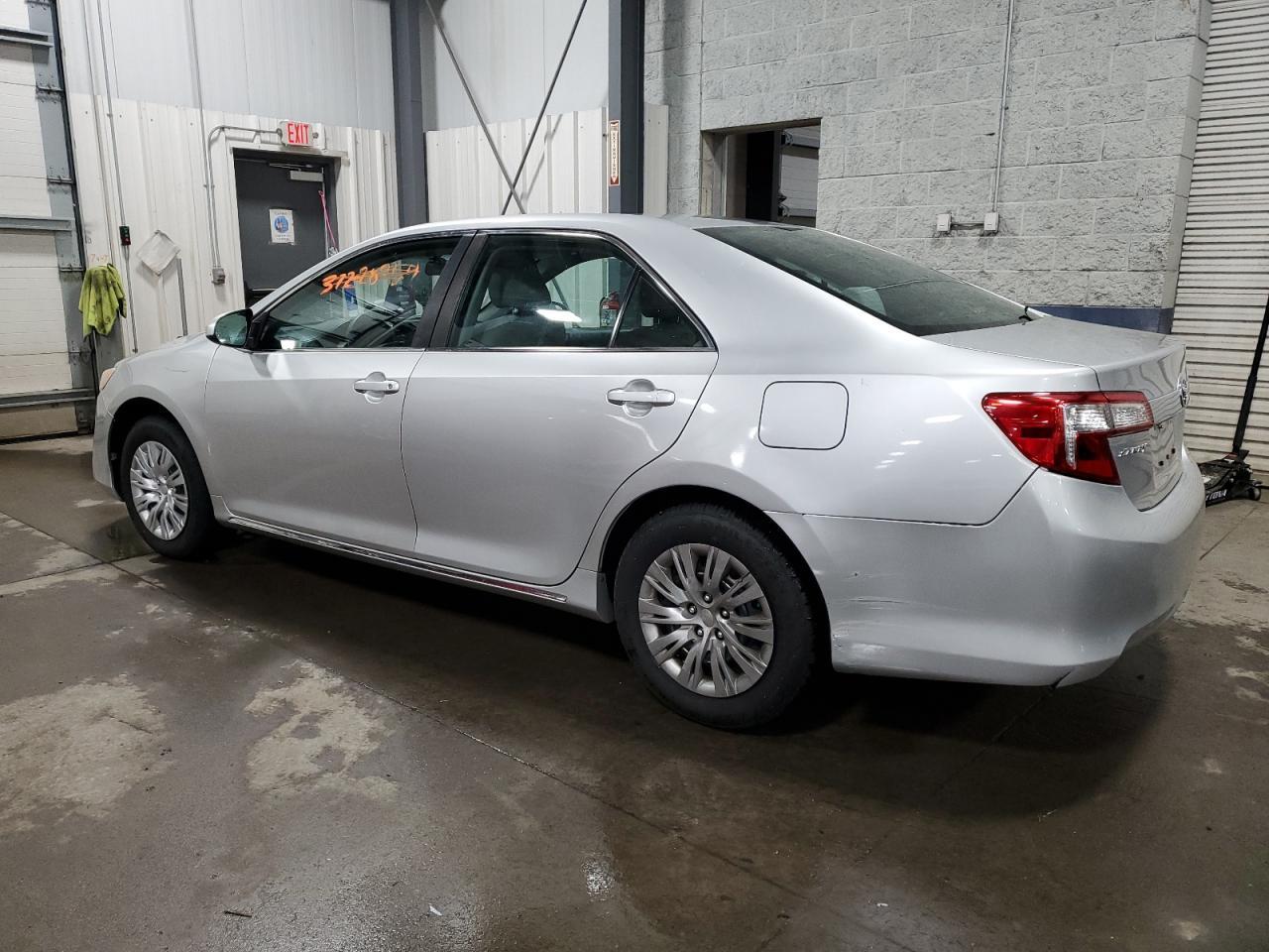 2014 TOYOTA CAMRY L - Image 2