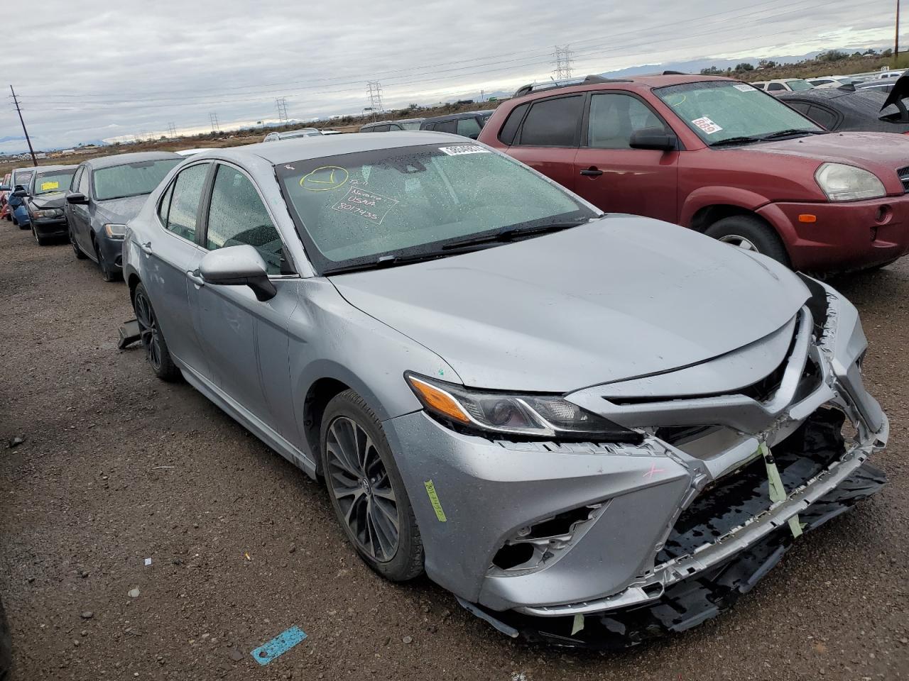 2020 TOYOTA CAMRY SE - Фото 4