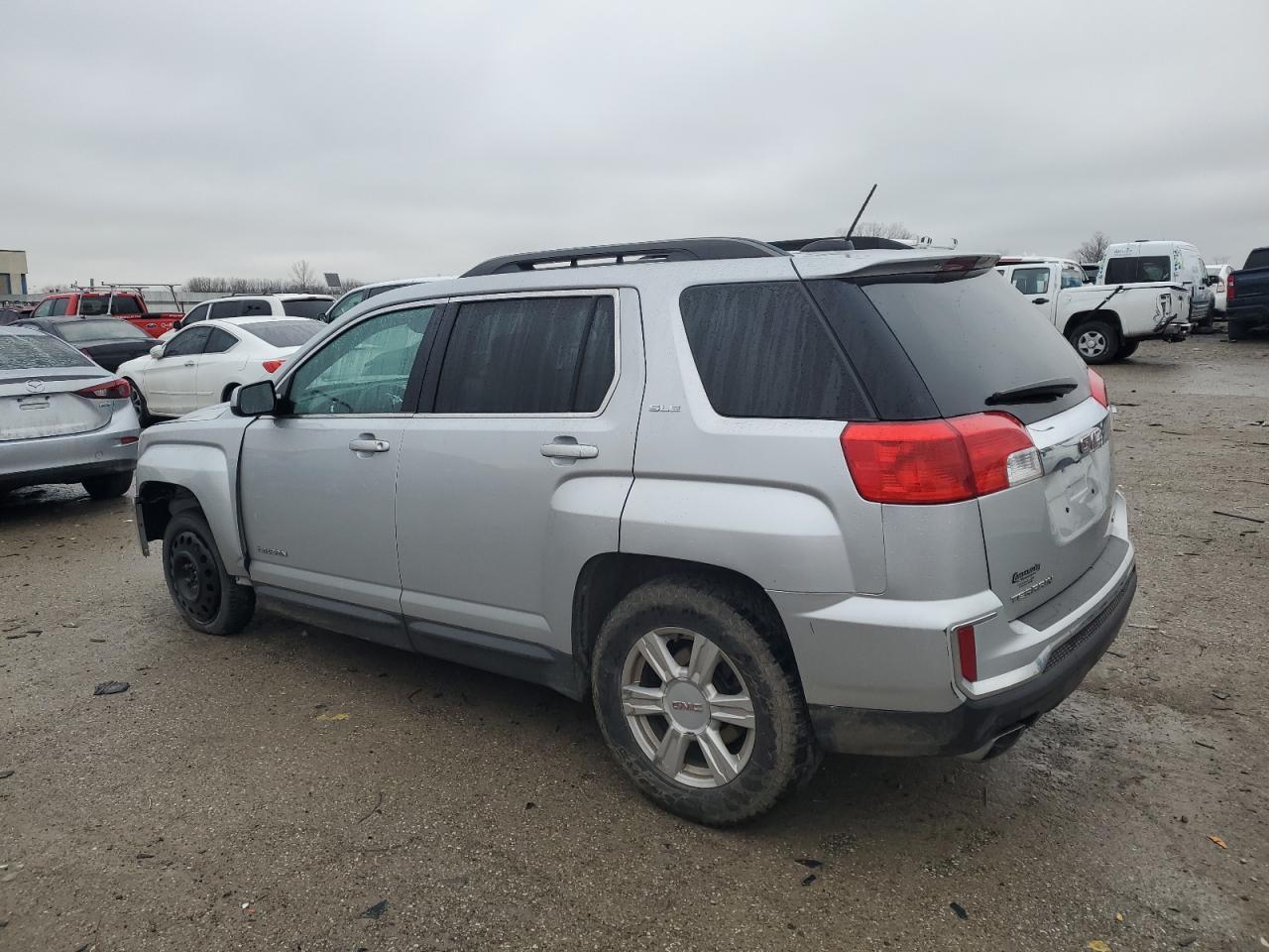 2016 GMC TERRAIN SL - Image 2
