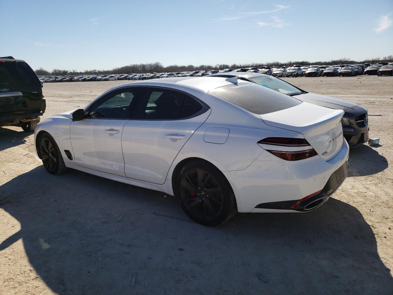 2022 GENESIS G70 BASE - Фото 2