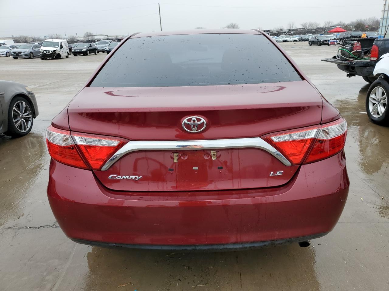2016 TOYOTA CAMRY LE - Image 6