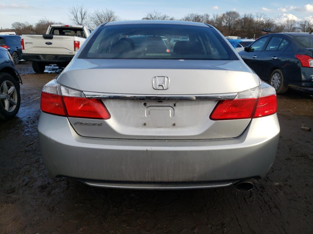 2014 HONDA ACCORD LX - Фото 6