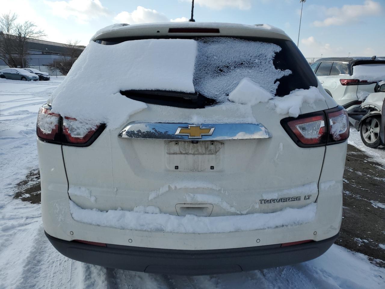 2015 CHEVROLET TRAVERSE L - Фото 6