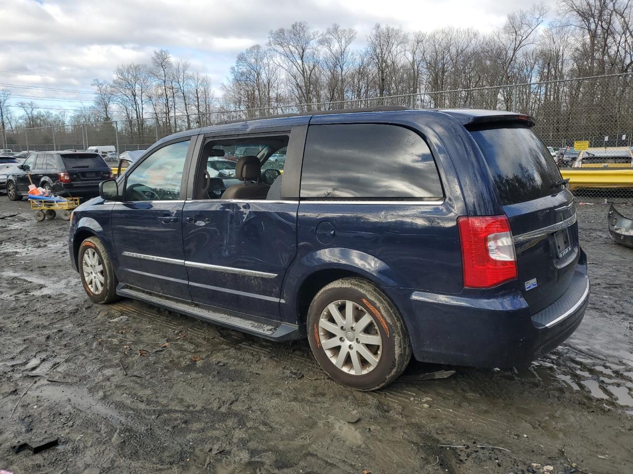 2014 CHRYSLER TOWN & COU - Фото 2